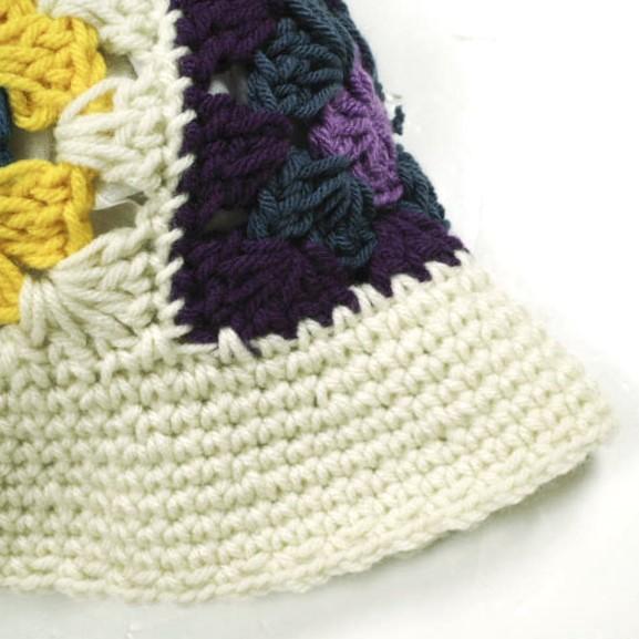 G.B CALIFORNIA ジービーカリフォルニア アメリカ製 FLOWER BUCKET HAT 1点物 ハンドニットバケットハット IVORY/PURPLE(ASSORT) BEAMS BOY |  | 03