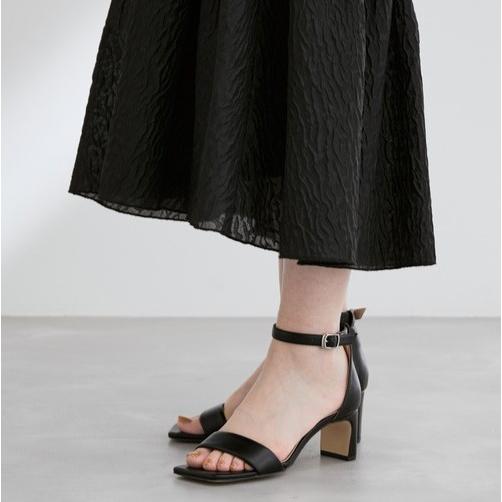 ADAM ET ROPE アダムエロペ 22SS パデッドアンクルストラップサンダル 24cm BLACK スクエアトゥ シューズ g26262 |  | 01