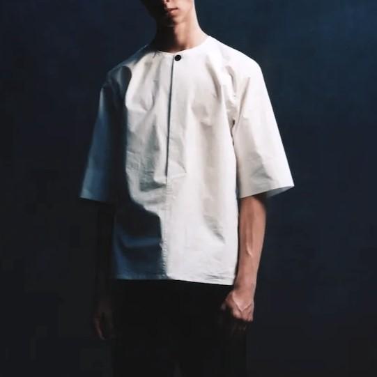 新品 Omar Afridi オマールアフリディ HALF SLEEVES SHIRT HIGH DENSITY COTTON プルオーバーシャツ OA-SS20-SHR-106-01 S 定価51,700円 |  | 02
