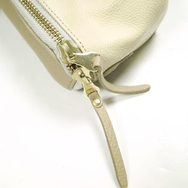 ithelicy イザリシー KIKI スタッズストラップ クラッチバッグ BEIGE ミニポーチ カバン g26476 |  | 06