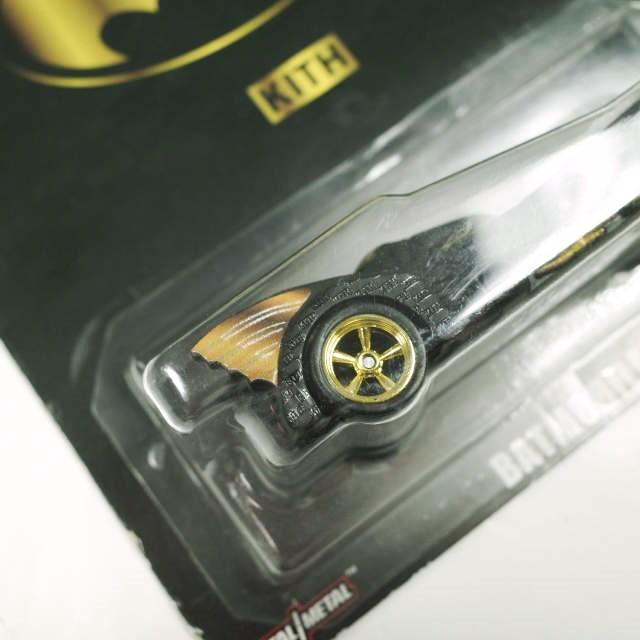 新品 KITH NYC キス 24AW BATMAN HOT WHEELS 1989 BATMOBILE バットマン 85周年記念 ホットウィール バットモービル ミニカー おもちゃ |  | 04