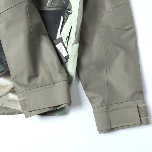 新品 UNDERCOVER アンダーカバー 25AW HELDON 3レイヤー ナイロンジップアップブルゾン UC2E4205-1 3 GRAY KHAKI 定価198,000円 ジャケット |  | 05