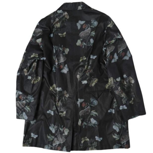 新品 UNDERCOVER アンダーカバー 25AW 日本製 バタフライプリント オイルドステンカラーコート UC2E4309 3 BLACK 定価132,000円 アウター |  | 01