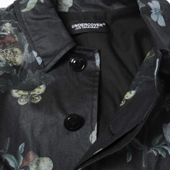 新品 UNDERCOVER アンダーカバー 25AW 日本製 バタフライプリント オイルドステンカラーコート UC2E4309 3 BLACK 定価132,000円 アウター |  | 05