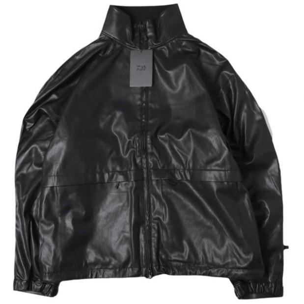 新品 DAIWA PIER39 ダイワ ピア39 25AW TECH SYNTHETIC SKIN WINDBREAKER JACKET フェイクレザートラックジャケット BJ-40025W L BLACK | 