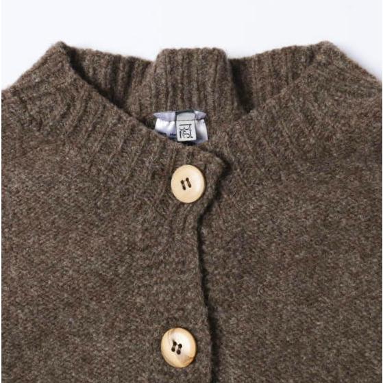 新品 BASERANGE ベースレンジ 25AW TIER CARDIGAN アルルメリノウール ボタンダウンカーディガン S BUREL BROWN 定価51,810円 ニット |  | 04