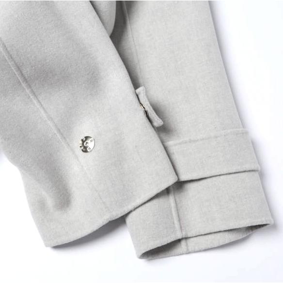 新品 BEIGE, ベイジ オンワード樫山 24AW GRASSE リバーウールクロップドコート COCWCW0302 2 LT.GRAY 定価74,800円 ノーカラージャケット |  | 06