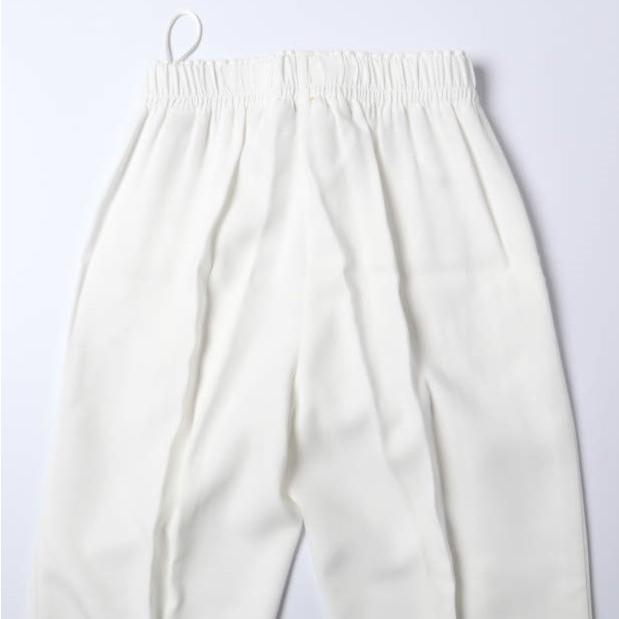 新品 forte_forte フォルテ フォルテ イタリア製 10660 my pants レーヨンテーパードイージーパンツ 871-81517 1(M) WHITE 定価69,300円 |  | 05