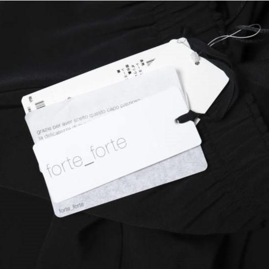 新品 forte_forte フォルテ フォルテ イタリア製 10660 my pants レーヨンテーパードイージーパンツ 871-81517 1(M) BLACK 定価69,300円 |  | 03