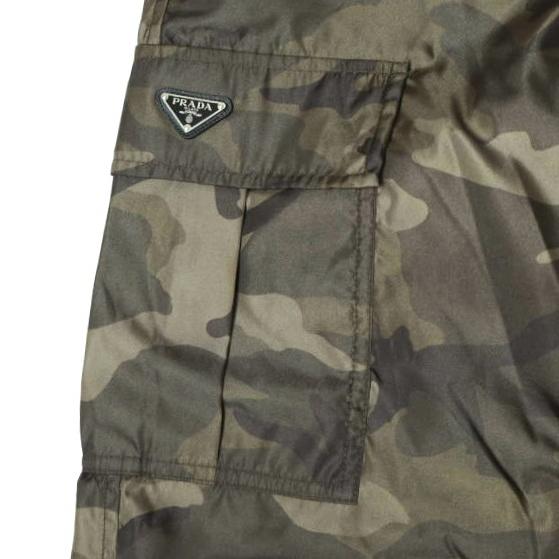 PRADA プラダ 23AW Camouflage Re-Nylon cargo pants 三角プレートロゴ カモフラージュ リナイロン カーゴパンツ SPH286 S222 14T5 M OLIVE |  | 04