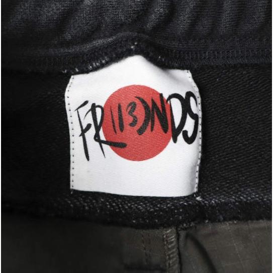 FR(13)NDS フレンズ 26SS WAIST LAYER CARGO SHORTS ウエストレイヤード カーゴショーツ RF25157 L CAMO ROYAL FLASH イージー パンツ |  | 03