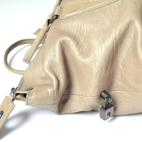 BOTTEGA VENETA ボッテガヴェネタ イタリア製 レザーボストンバッグ 144774 V3420 1504 GREIGE カバン g27743 |  | 06