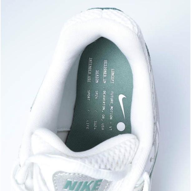 NIKE ナイキ P-6000 PRM HF4308-072 US10(28cm) LIGHT BONE/WHITE-METALLIC SILVER スニーカー シューズ g27755 |  | 06