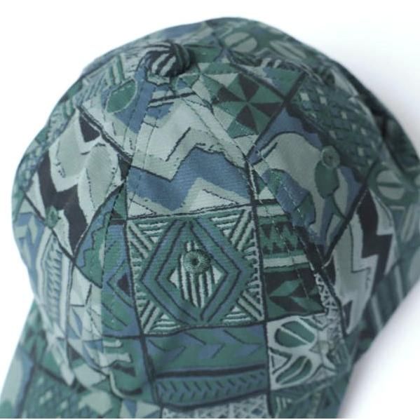 新品 STARBUCKS STAND by BEAMS スターバックススタンド バイ ビームス 26SS ショップ限定 KENYA 総柄プリントキャップ GREEN 6パネル |  | 02