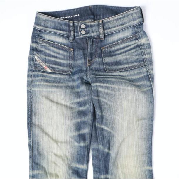 DIESEL ディーゼル D-Hush ウォッシュ加工 ブーツカットデニムパンツ A14740 09J46 W23 Indigo ジップフライ ジーンズ 定価63,800円 |  | 04
