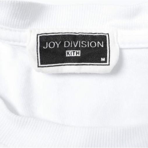 KITH NYC x JOY DIVISION キス 26AW 別注 Unknown Pleasures Vintage Alex Tee 波形デザイン プリントTシャツ 26073060011330 M WHITE |  | 02