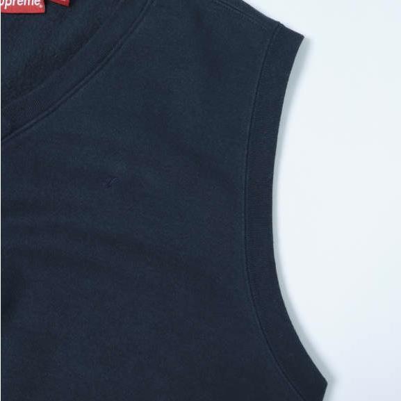 SUPREME シュプリーム 23SS カナダ製 Sweatshirt Vest 裏起毛 スウェットシャツベスト L NAVY Vネック トップス g28192 |  | 04