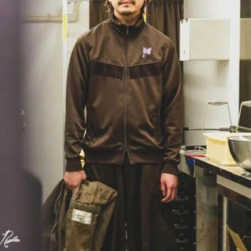 新品 Needles x City Lights : Donuts ニードルス シティライツ ドーナツ Track Jacket - Poly Smooth トラックジャケット QV1900 L BROWN |  | 02