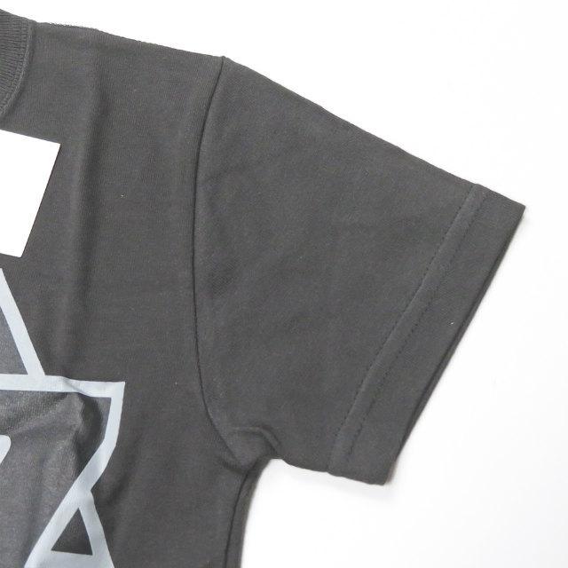 グッドイナフ GOODENOUGH PRINT TEE - 75 (KIDS) プリントTシャツ GEK-177018 L(KIDS) 6歳〜7歳 (115〜125cm) Charcoal Grey 子供服 トップス |  | 06