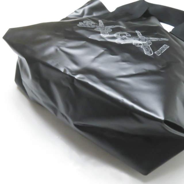 未使用品】サカイ カウズ sacai x KAWS 21AW 別注 TOKYO FIRST 未使用品】サカイ カウズ sacai x KAWS 21AW 別注 TOKYO FIRST