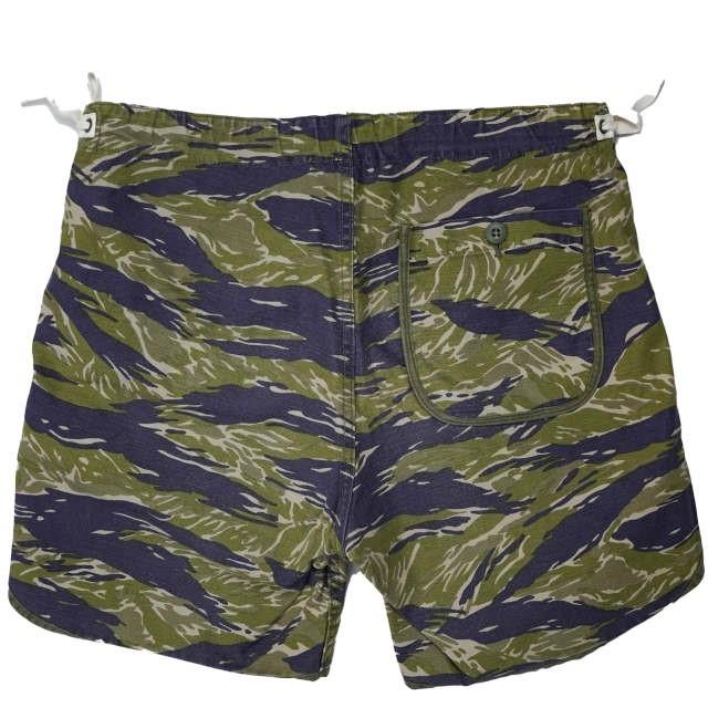 KENNETH FIELD ケネスフィールド TRACK＆FIELD SHORTS - CAMO トラック＆フィールドショーツ タイガーストライプ L ショートパンツ g6304 |  | 01