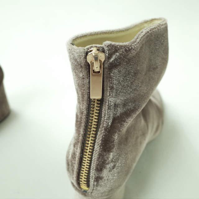 ADAM ET ROPE アダムエロペ 日本製 ベルベットショートブーツ 22 1/2(22.5cm) スモークピンク ヒール ベロア バックジップ シューズ g6831 |  | 06