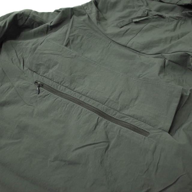 DECENT PAUSE アノラックパーカー DESCENTE PAUSE（デサントポーズ）の「DESCENTE PAUSE（デサント