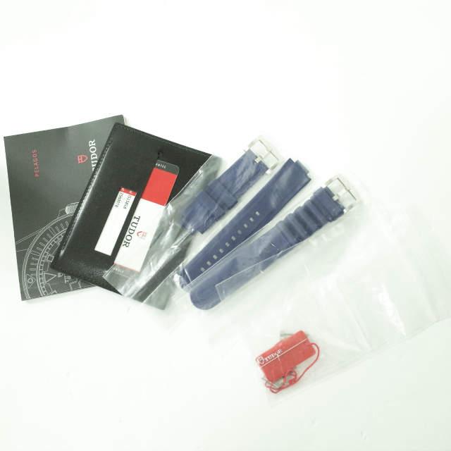 TUDOR チューダー チュードル Pelagos ペラゴス 25600TB 自動巻き ブルーダイアル ブルー文字盤 ウォッチ 腕時計 付属品完備 g7588 |  | 05