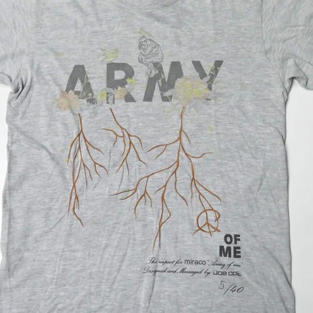 ミラコ ジョーコック miraco x Joe cok 別注 日本製 40着限定 ARMY OF ME Tシャツ S グレー 半袖 TEE 刺繍 トップス |  | 04