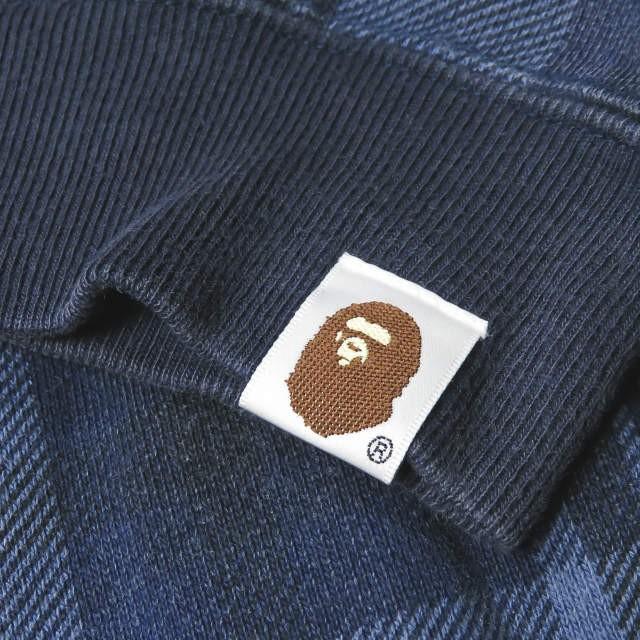 ア ベイシング エイプ A BATHING APE 日本製 チェック スウェットフルジップパーカー L ネイビー ラブジェネ ラグラン BAPE トップス |  | 08