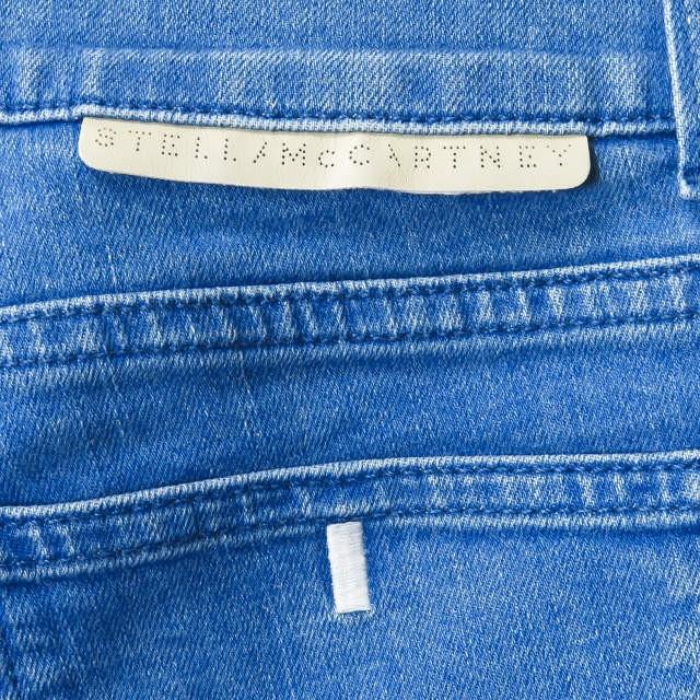 ステラマッカートニー Stella McCartney イタリア製 ウォッシュ加工 カットオフブーツカットデニムパンツ 409373 SGH15 26 ブルー 5ポケット ボトムス |  | 07