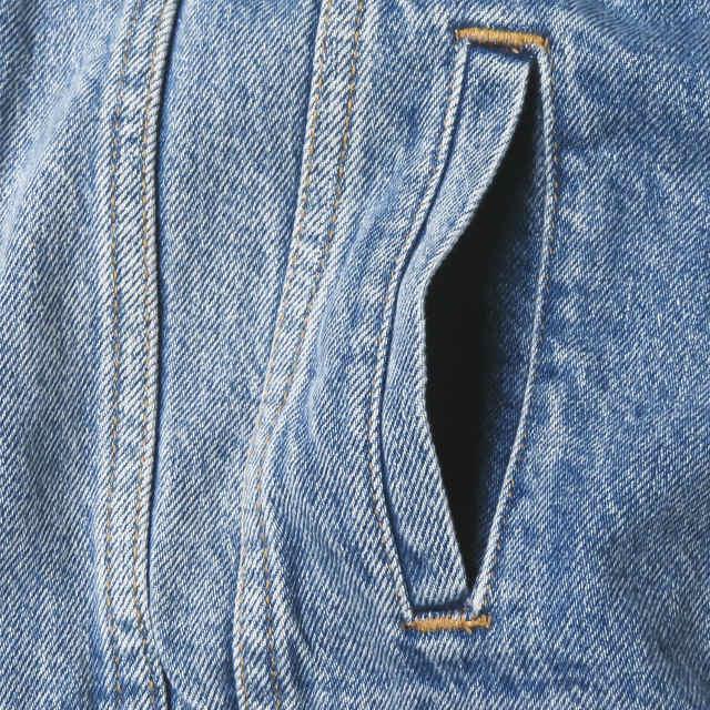 リーバイス Levi's EX ボーイフレンド トラッカージャケット 29944-0055 M SOFT AS BUTTER MID(ライトインディゴ) Gジャン 3rd デニムジャケット BIG E |  | 07