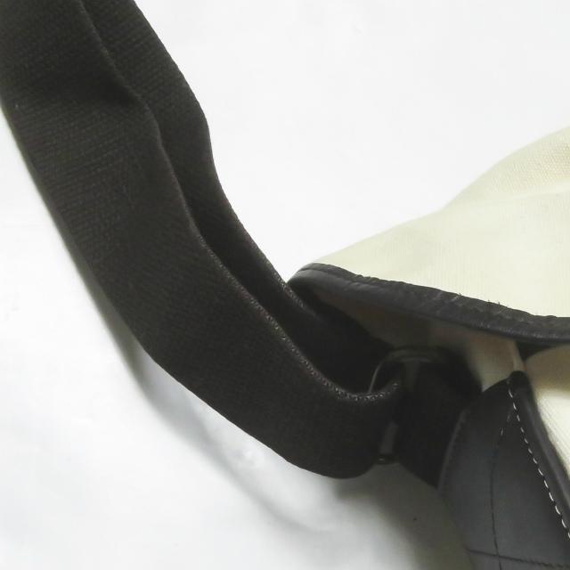 ウプラ Upla アダムエロペ限定 ORIGINAL SIZE SHOULDER BAG キャンバスレザー ハンティングショルダーバッグ オフホワイト/ブラック BESACE カバン |  | 09