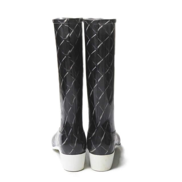 シャネル CHANEL イタリア製 マトラッセ柄 レインブーツ C0229 38(24.5cm程度) ブラック ラバー シューズ |  | 02