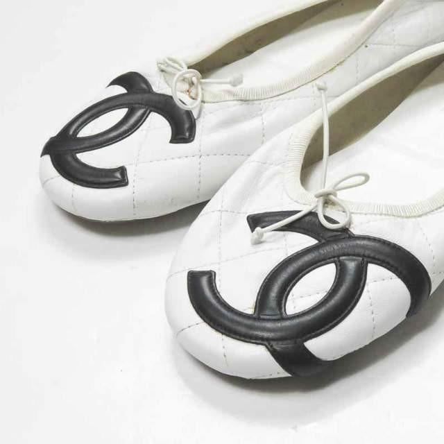 グッチ GUCCI イタリア製 ココマーク バレエシューズ 38(25cm) ホワイト キルティング カンボン フラット シューズ |  | 05