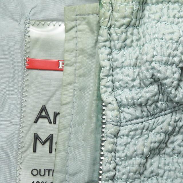 プラダスポーツ PRADA SPORT イタリア製 ナイロンシルク中綿ジップジャケット 280614 1CG 42 ブルー シャーリング アウター |  | 06