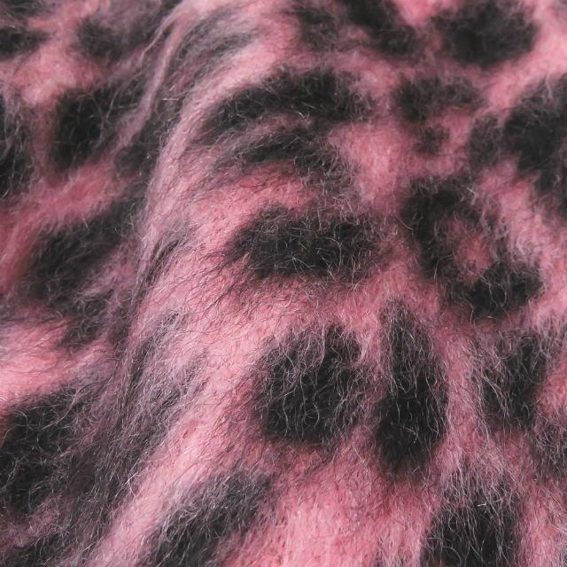 セリーヌ CELINE イタリア製 モヘアレオパードタートルネックニット 2 3Z89 5637 XS ピンク セーター 長袖 プルオーバー フィービー・ファイロ |  | 06