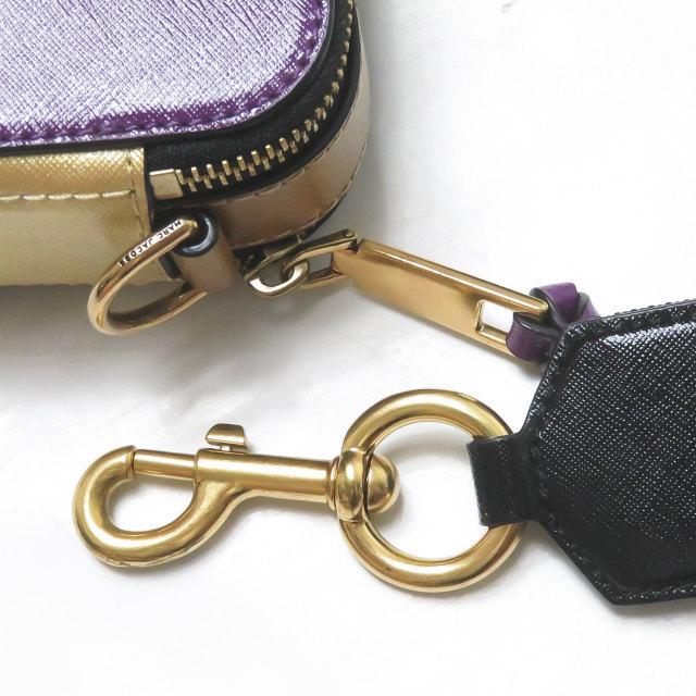 マークジェイコブス MARC JACOBS THE SNAPSHOT ザ・スナップショット M0010972 501 パープル/マルチ ギターストラップ ダブルJロゴ スター カバン |  | 14