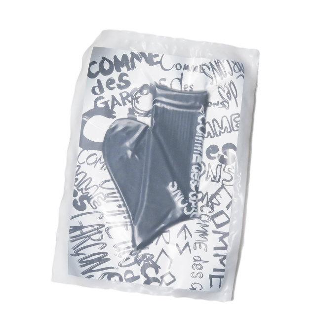 コムデギャルソン Comme Des Garcons aw 日本製 Vertical Logo Socks バーティカルロゴソックス Gf K501 ブラック 靴下 縦ロゴ Lm2370 Loopヤフーショッピング店 通販 Yahoo ショッピング
