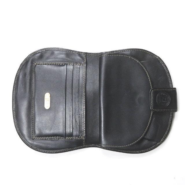 フェンディ FENDI ?ペカン 二つ折り財布 2804-1223 ブラック ストライプ PVC レザー |  | 08