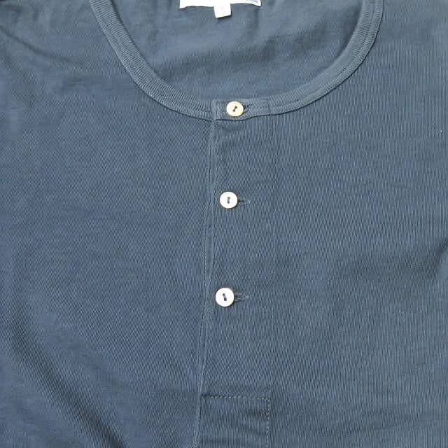 Merz b.Schwanen メルツベーシュヴァーネン 1/4 button facing 半袖ヘンリーネックTシャツ 7 ネイビー コットン トップス |  | 04
