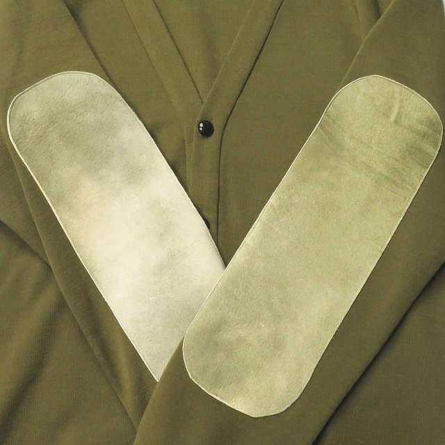 フランクリーダー FRANK LEDER ドイツ製 WOOL JERSEY アームパッチカーディガン 0527073 XS カーキ ウールジャージー ディアスキン トップス |  | 05