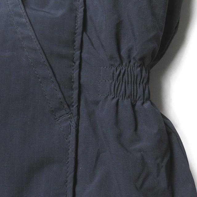 ネセサリーオアアンネセサリー Necessary or unnecessary 日本製 VELO HOODED 中綿アノラックパーカー 90011203 3(L) ネイビー ナイロン プルオーバー |  | 08