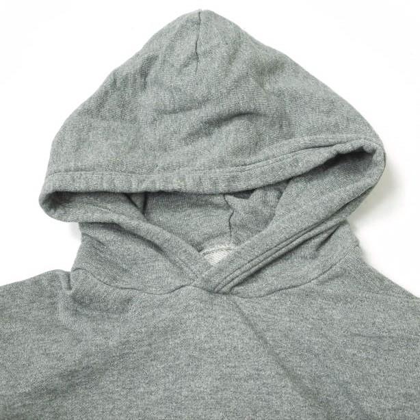 BOKU MO TANOSII ボクモタノシイ ロゴ刺繍 スウェットプルオーバーパーカー 4 BOKU HA TANOSII IMA:ZINE モンゴリアンチョップス mc68594 |  | 04