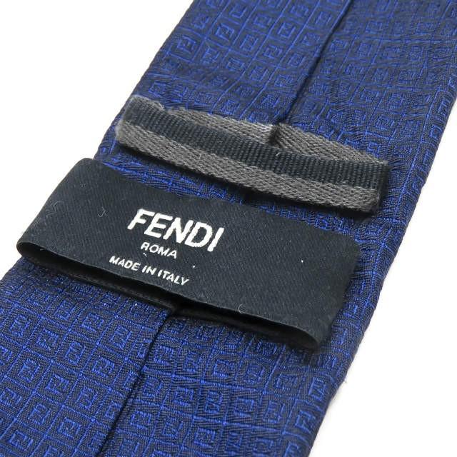 FENDI フェンディ イタリア製 FFロゴ ズッカ柄 シルクネクタイ ネイビー 総柄 |  | 02