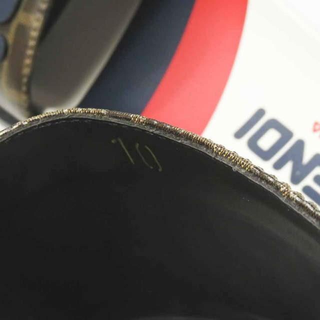 フェンディ FENDI FENDI MANIA ロゴシャワーサンダル 7X1201 10(27.5cm) ホワイト/ネイビー FILA コーティング シューズ |  | 09