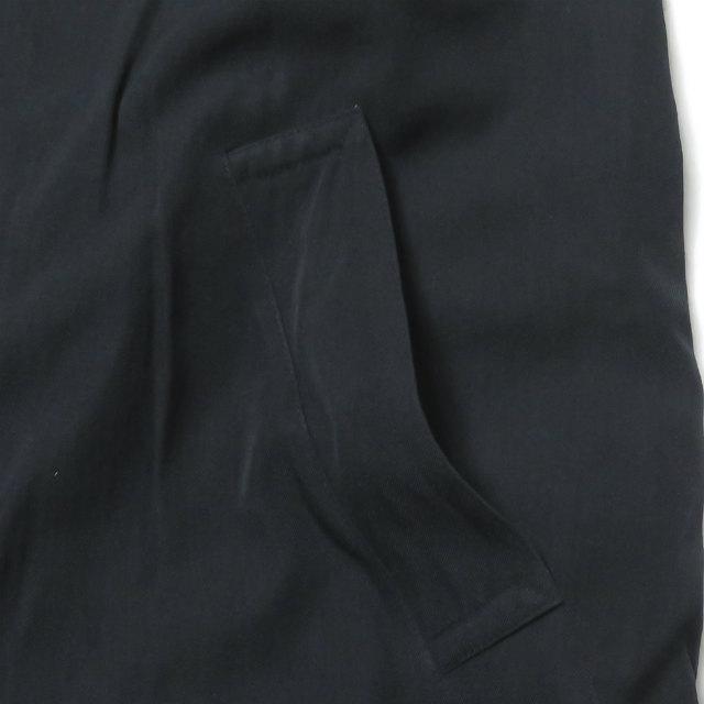 エルメス HERMES フランス製 ウールギャバジン ステンカラーコート 48 ブラック バルマカーン 中綿 ロング アウター |  | 07