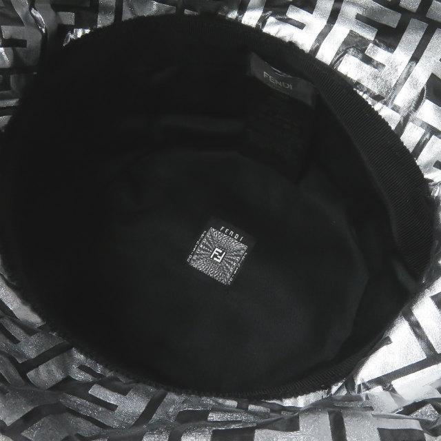 フェンディ ニッキー・ミナージュ FENDI x Nicki Minaj 19AW 別注 イタリア製 FFロゴ ナイロンバケットハット S(57.0cm) メタリックシルバー 帽子 |  | 04