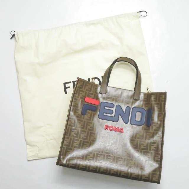 フェンディ FENDI FFロゴ トートバッグ 8BH357 A5N6 F1562 ブラウン FILA フィラ FENDI MANIA 大容量 ショッピングバッグ カバン |  | 03