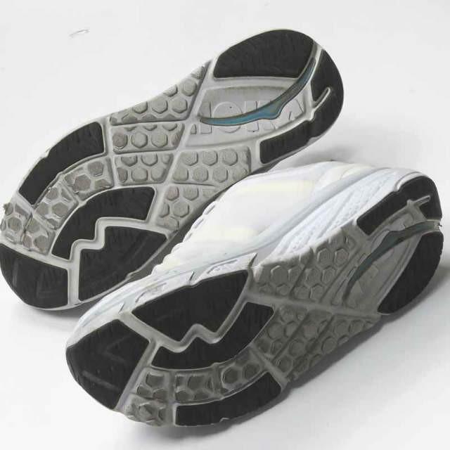 ホカオネオネ HOKA ONE M VALOR ベイラー 1007872 US8.5(26.5cm